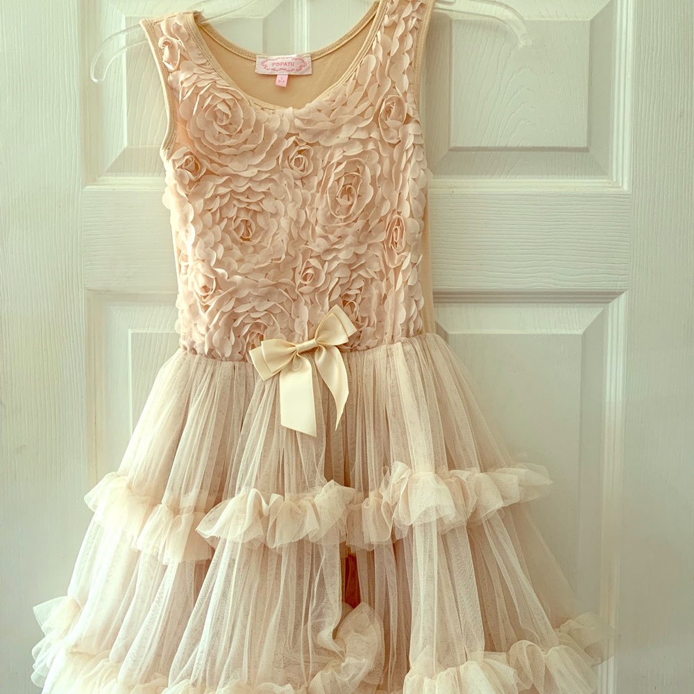Girls dress